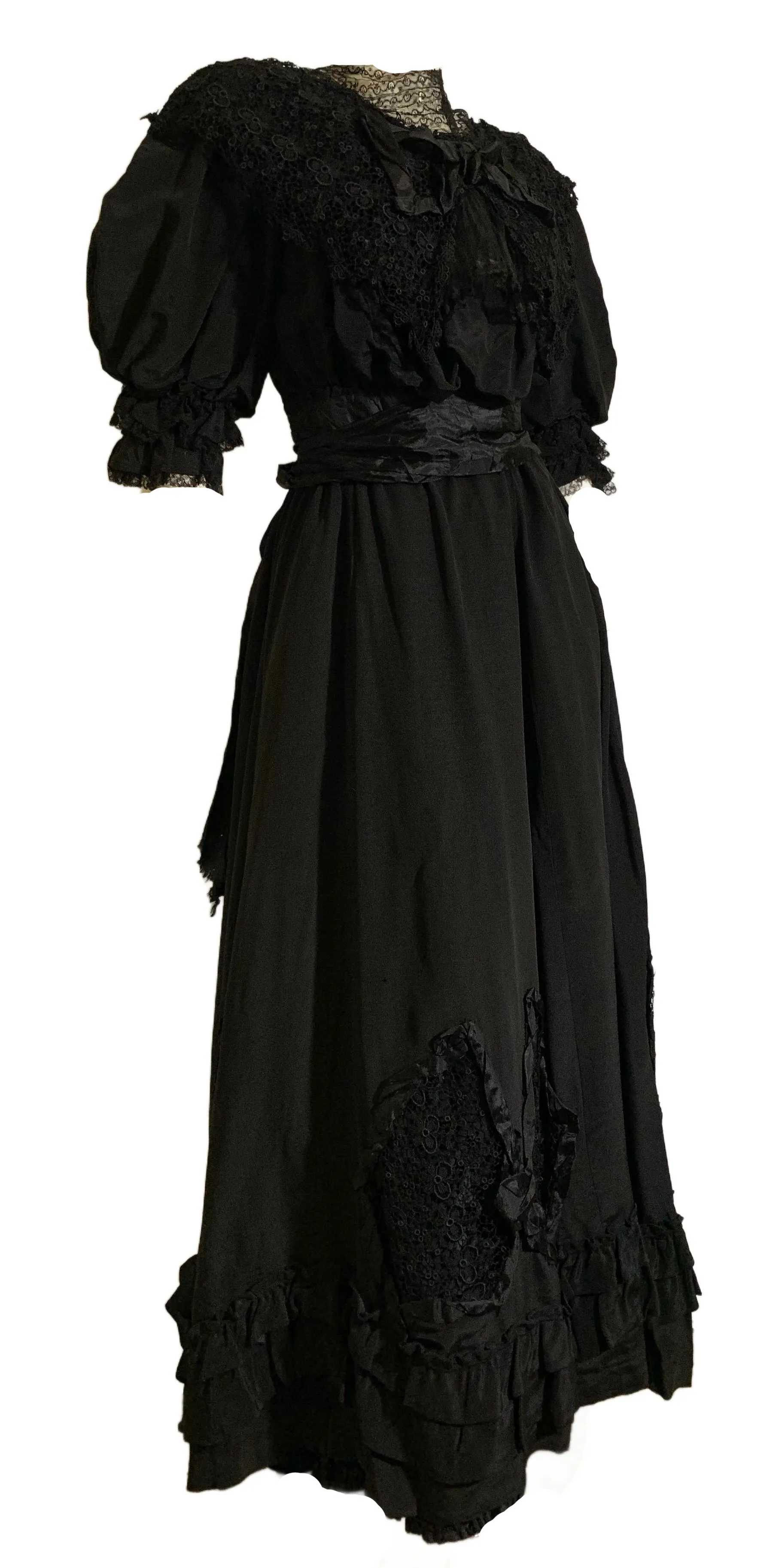 Black Faille Lace and Bow Trimmed Two Piece Mourning Dress and Hat circa 1910s