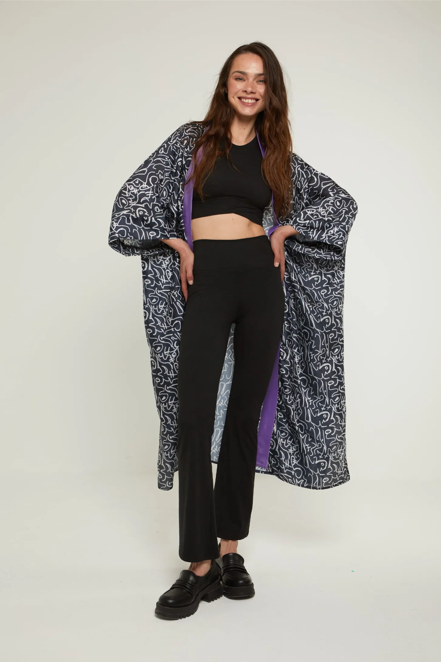 CALLIGRAPHY DREAM SATIN KIMONO - BLACK