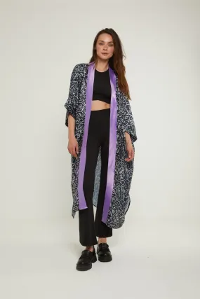 CALLIGRAPHY DREAM SATIN KIMONO - BLACK