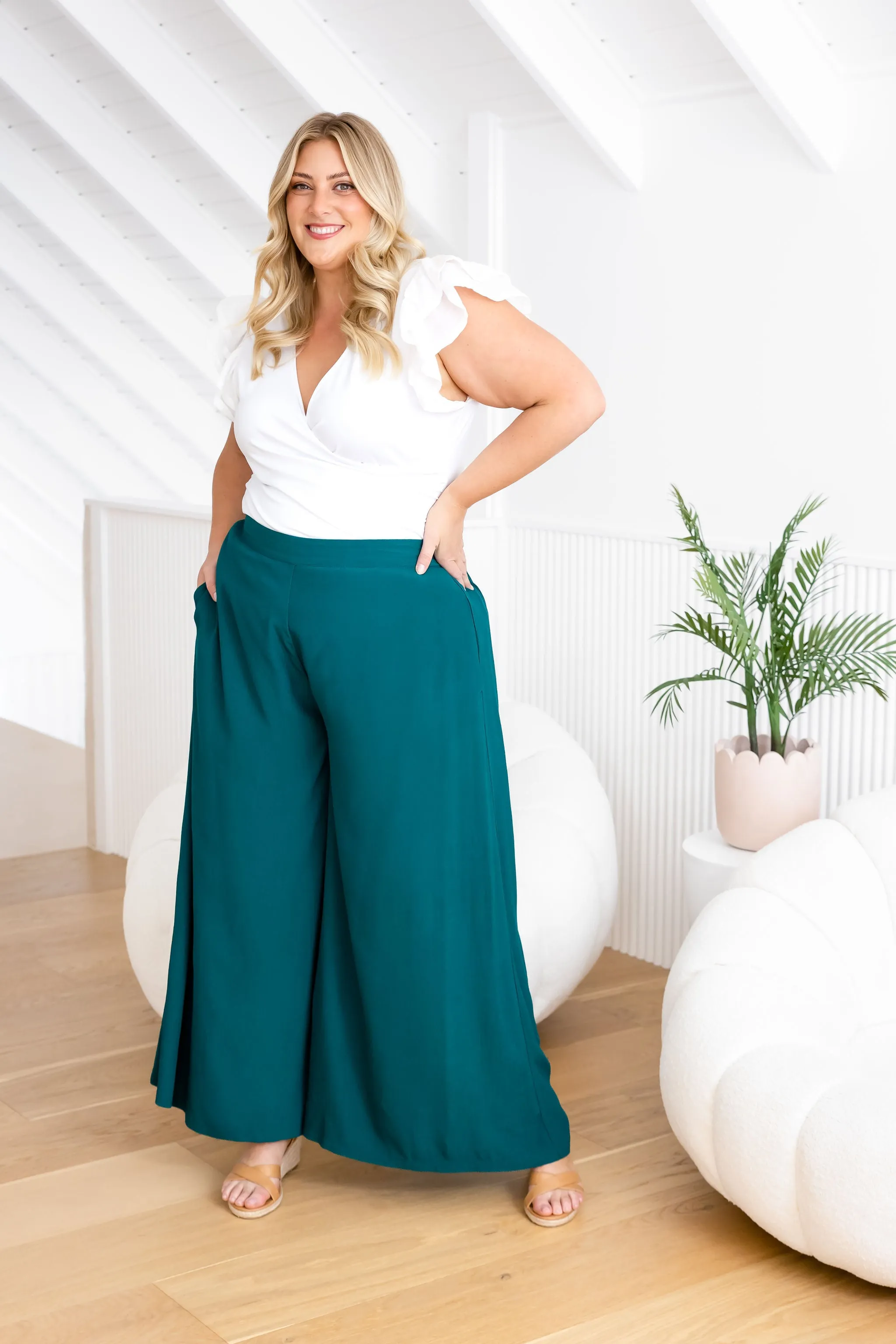 Larsa Pants in Forest Green