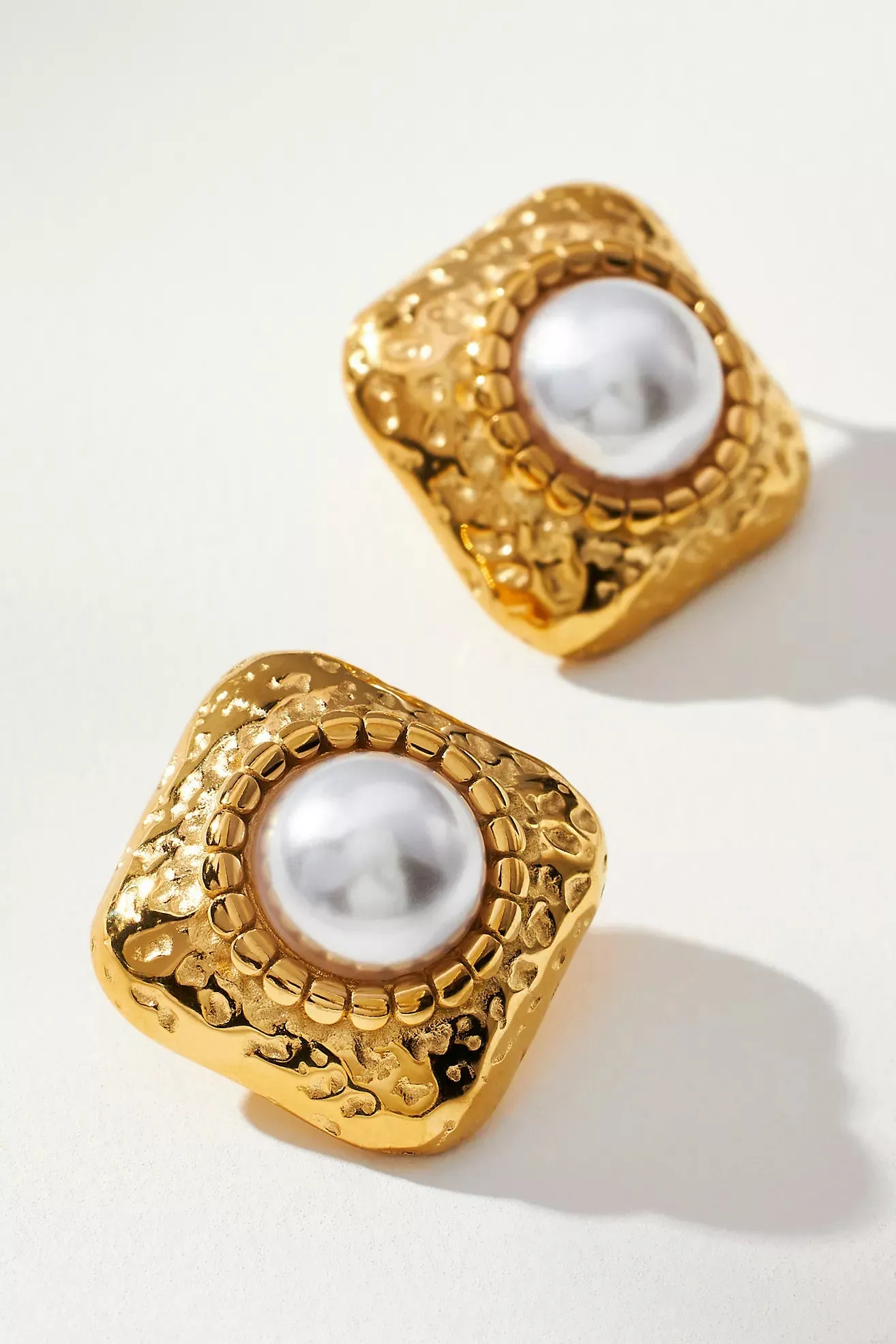 Maggie Pearl Earrings | Gold