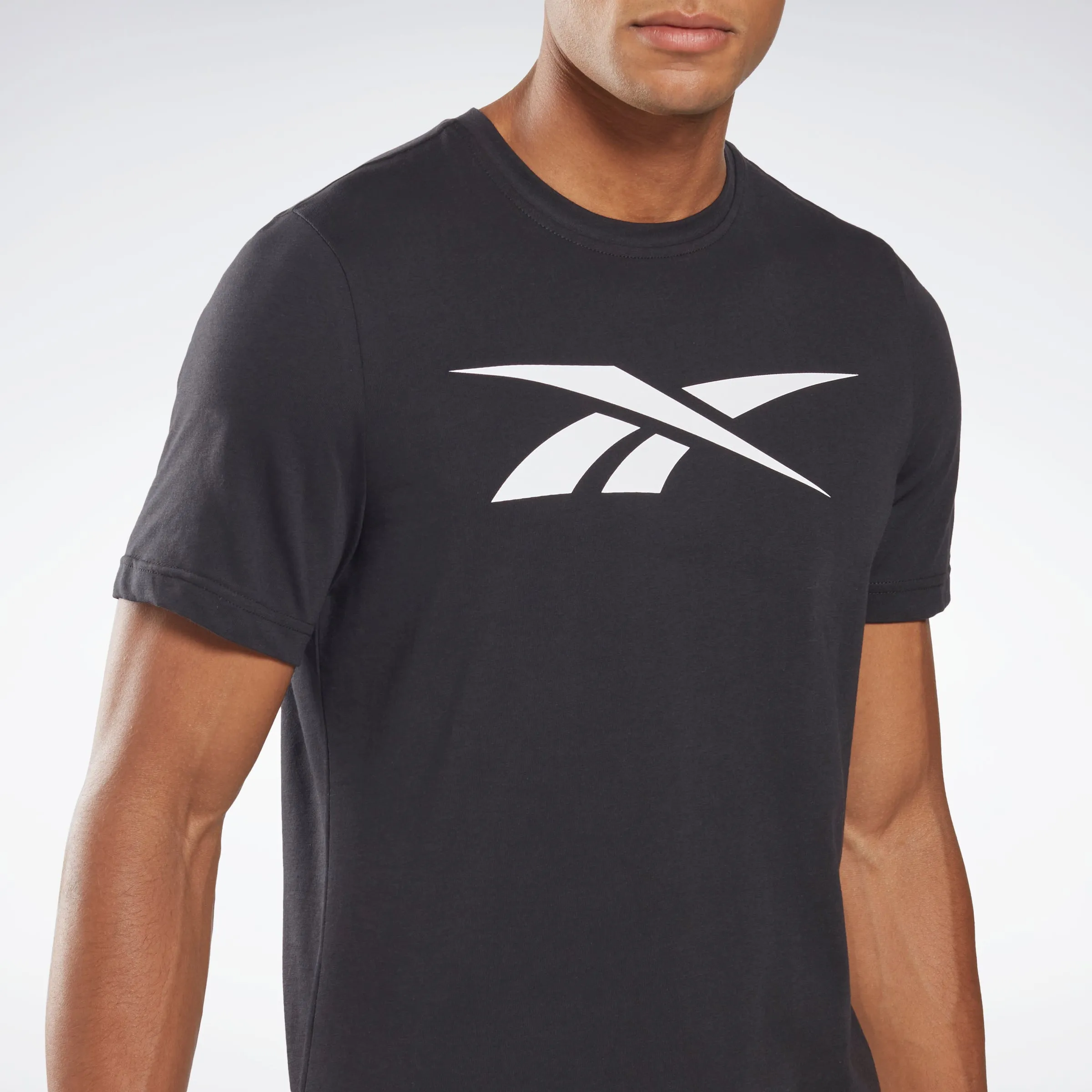 Reebok Apparel Men Reebok Graphic Series Vector T-Shirt Black