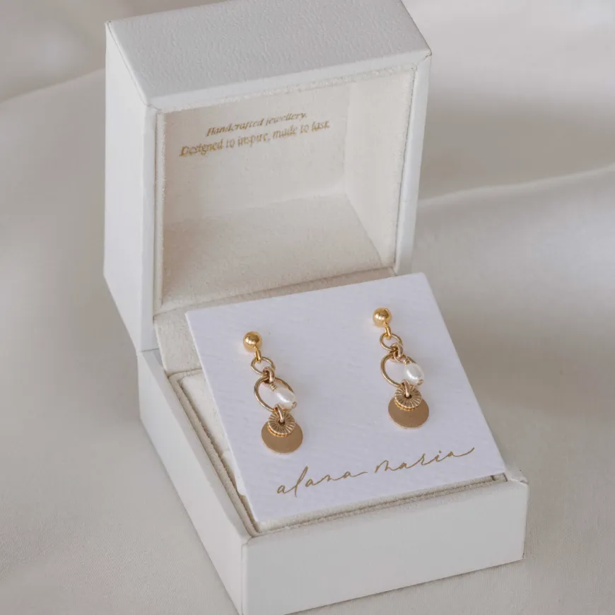 Tilly Freshwater Pearl Earrings - Gold