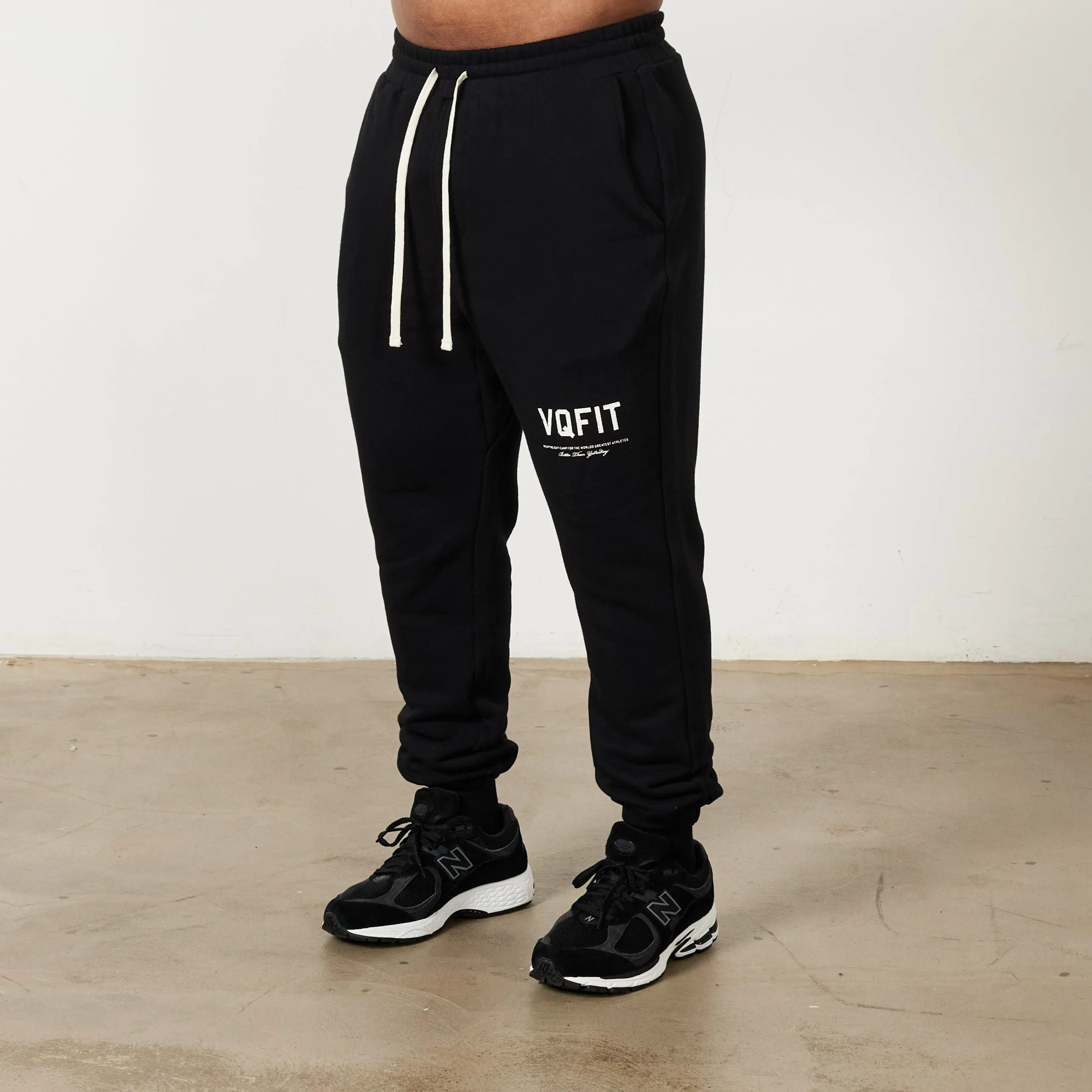 Vanquish VQFIT Distressed Print Black Tapered Sweatpants