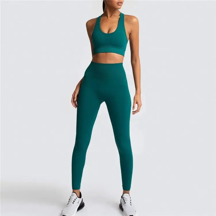 Womens Gym Clothing Set - Crop Top & Leggings Workout Apparel